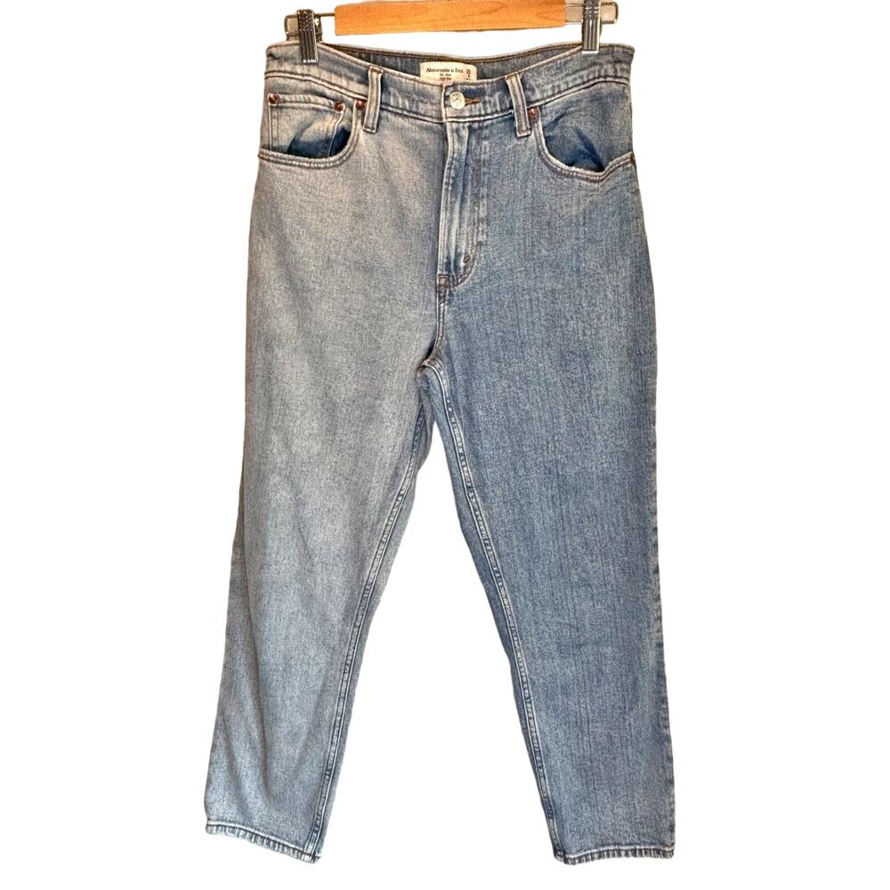 Abercrombie & Fitch The Mom High Rise Jeans - size 28/6R